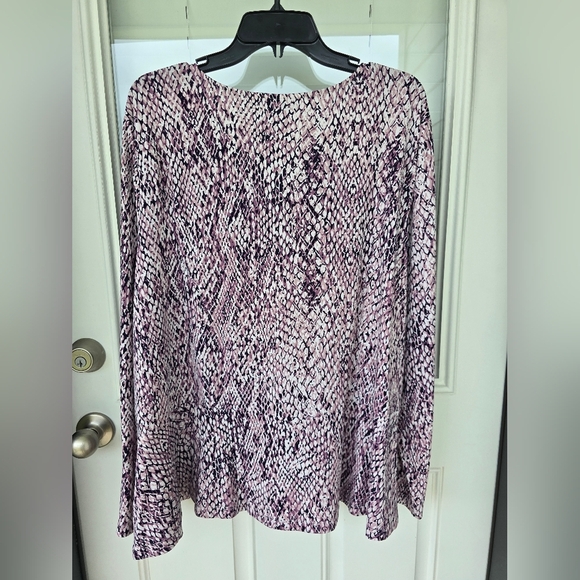 Susan Graver Women Printed Liquid Knit Button Front Peplum Top Plum 3X Plus Size - Picture 10 of 12